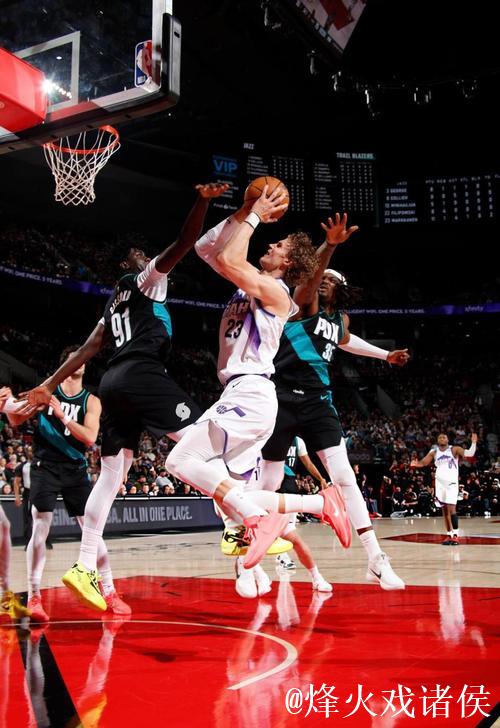 杨瀚森4分阿夫迪亚33+8+9 开拓者大胜爵士