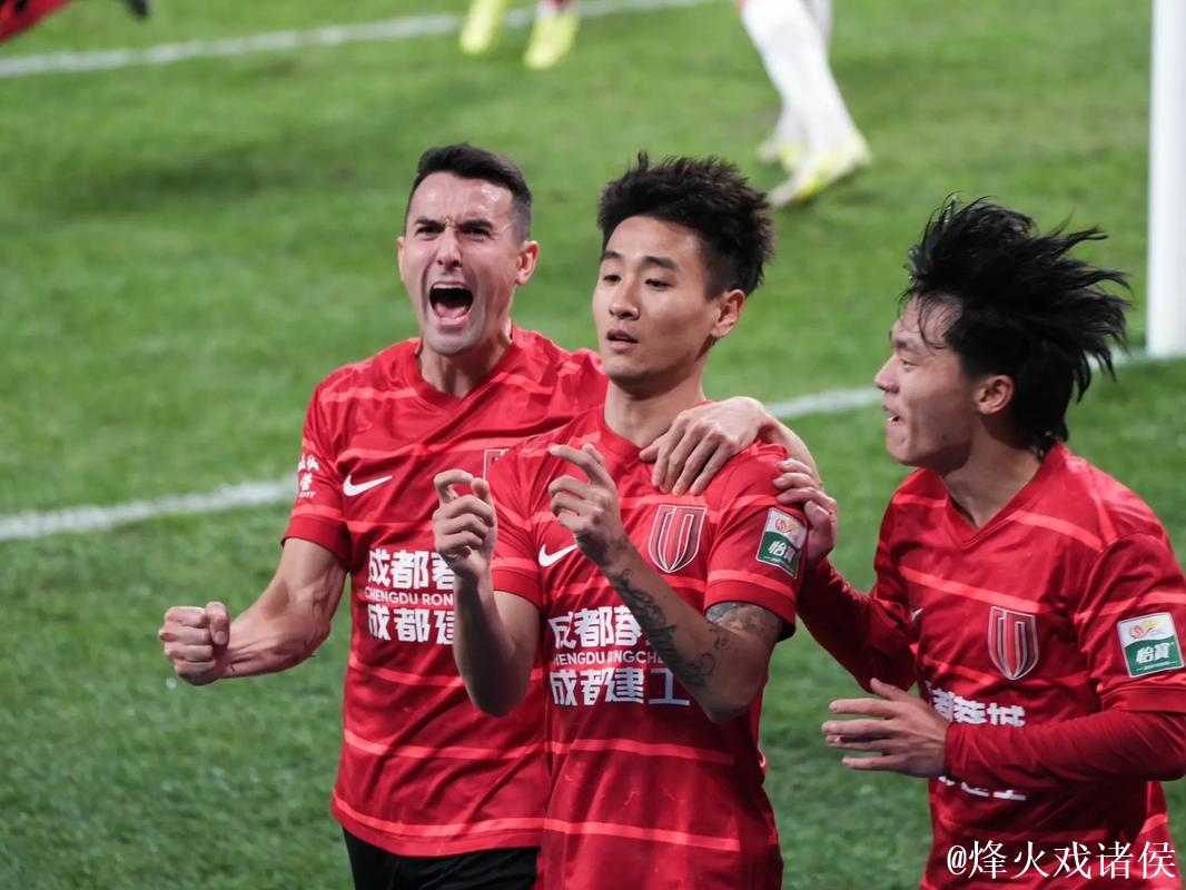 韦世豪造险周定洋制胜 成都蓉城1-0南通支云暂升第3 韦世豪造险周定洋制胜 成都蓉城1-0南通支云暂升第3